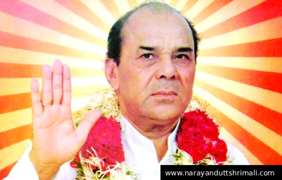 Who is a Guru within Tantric lineages  