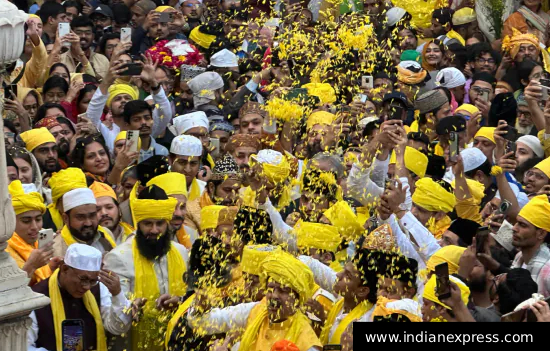 Is Vasant Panchami at Nizamuddin Reverence or Appropriation