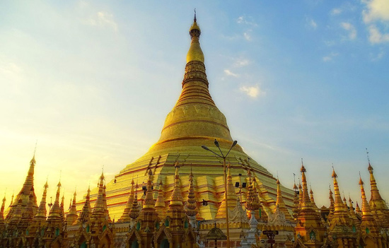 About GOLDEN PAGODA, Myanmar  