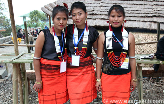 Portraits - The Spectacular Costumes of Naga Tribes, India - WOVENSOULS  Antique Textiles & Art Gallery