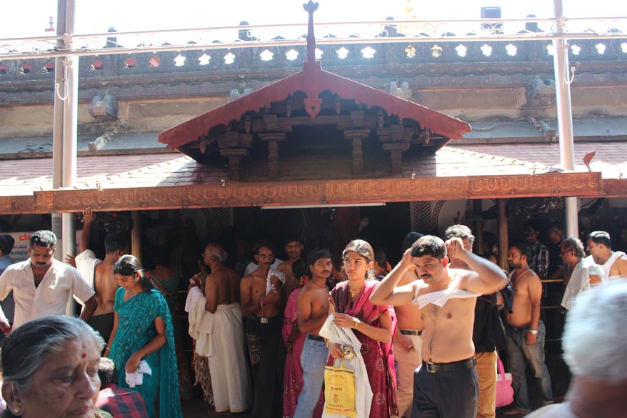 Aggregate more than 157 mookambika temple dress code