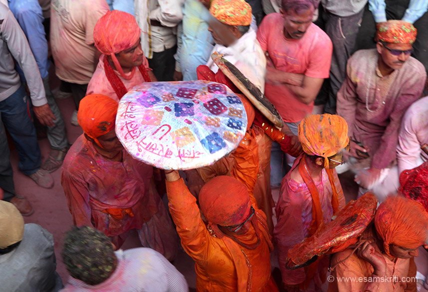 Lathmar Holi Barsana