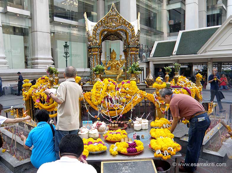 Hindu temples Bangkok