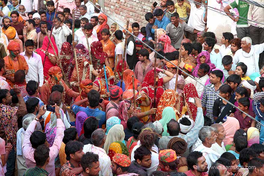 Lathmar Holi Nandgaon