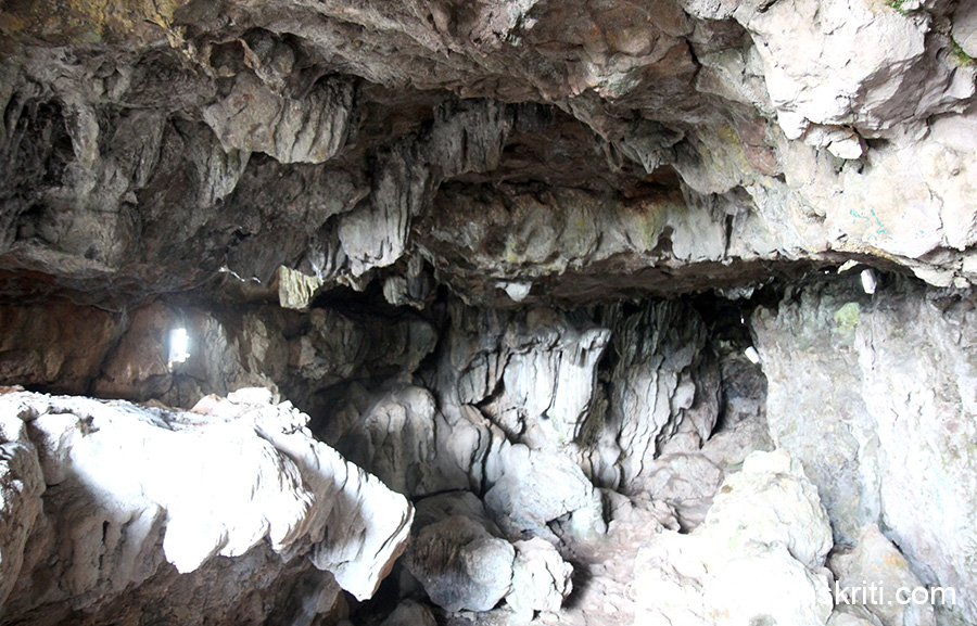 Mawsmavi Cave Cherrapunjee