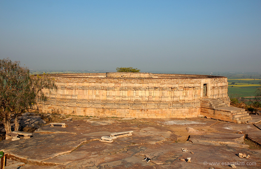 MITAWALI Morena, Chausath Yogini Temple